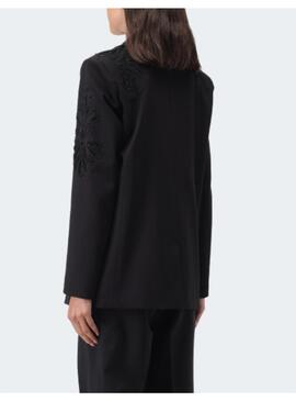 Blazer Bordada Negra